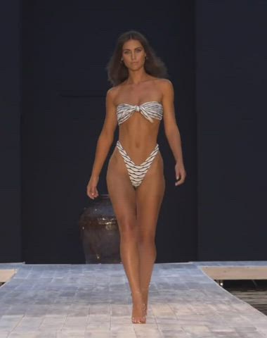 Bikini Fitness clip