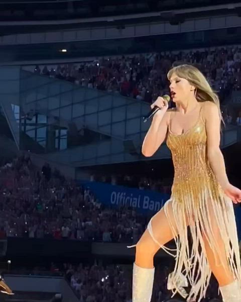 celebrity sexy taylor swift clip