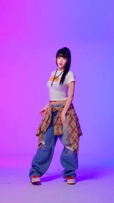 brunette dancing teasing kpop clip