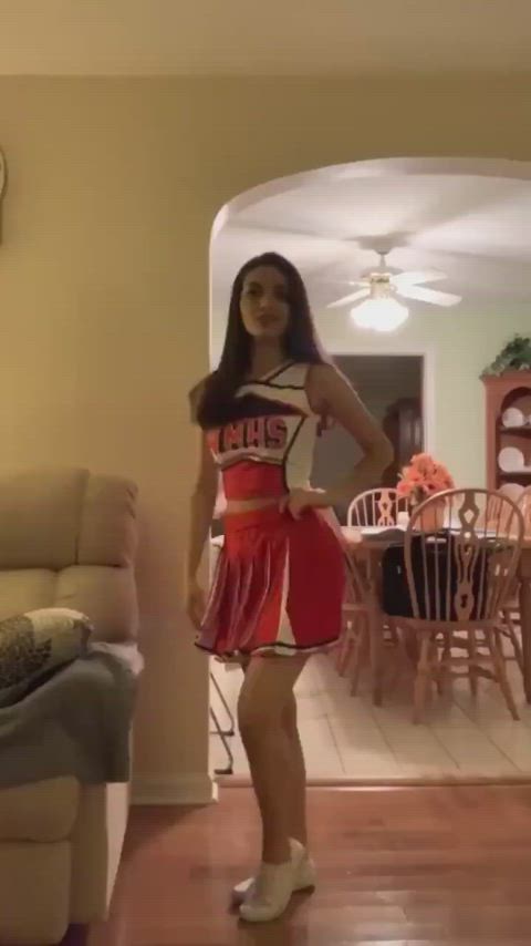 cheerleader teen teens legal-teens tik-tok clip
