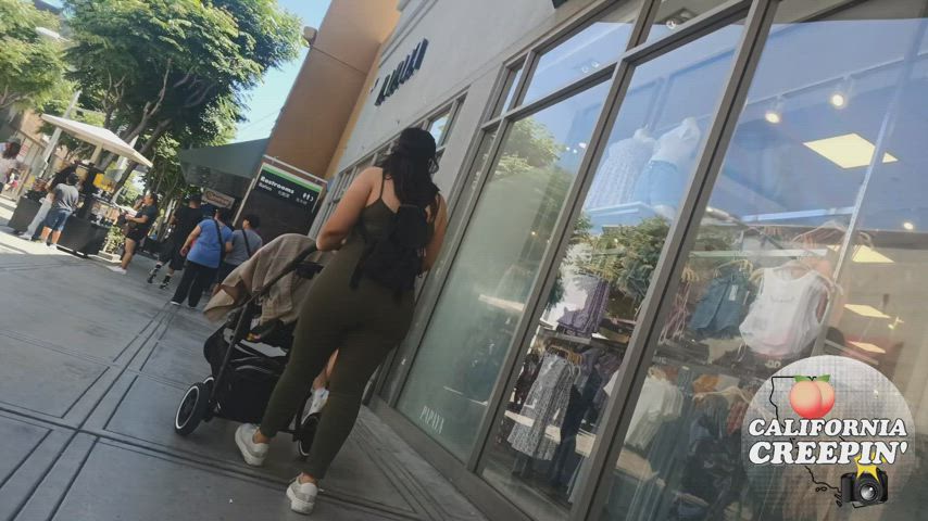 Candid Leggings Voyeur clip