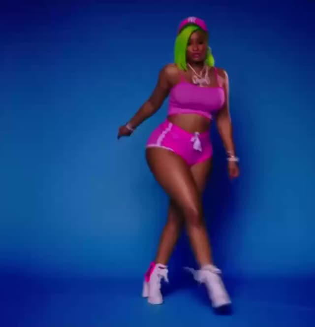 Nicki Minaj clip