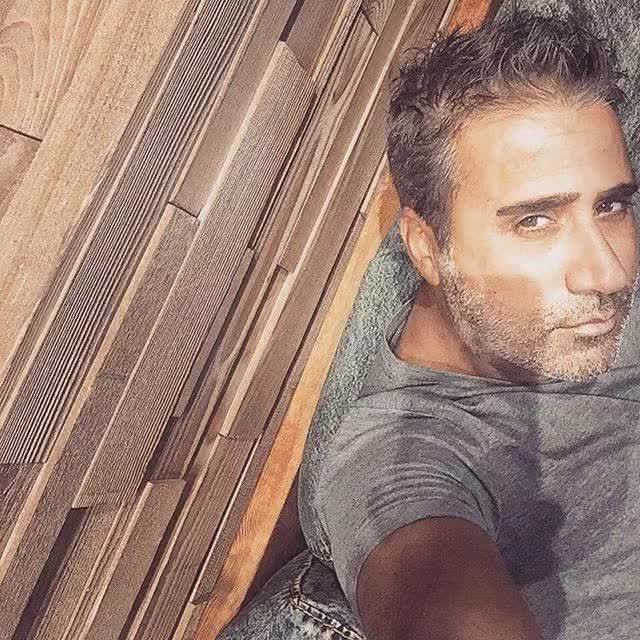 famous turkish singer male,famous turkish singer male EMRAH,famous, turkish singer
