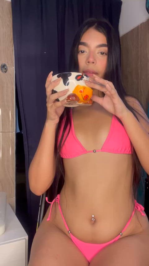 babe bikini erotic girls shaved pussy amateur-girls clip