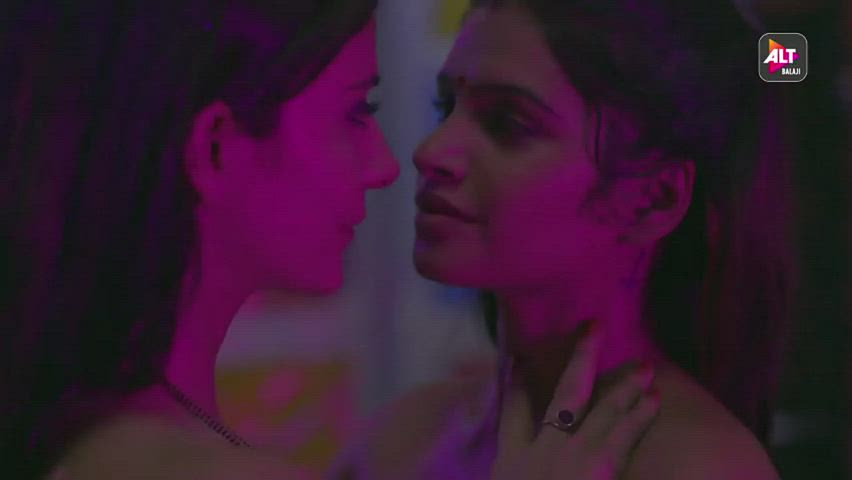celebrity desi lesbians clip