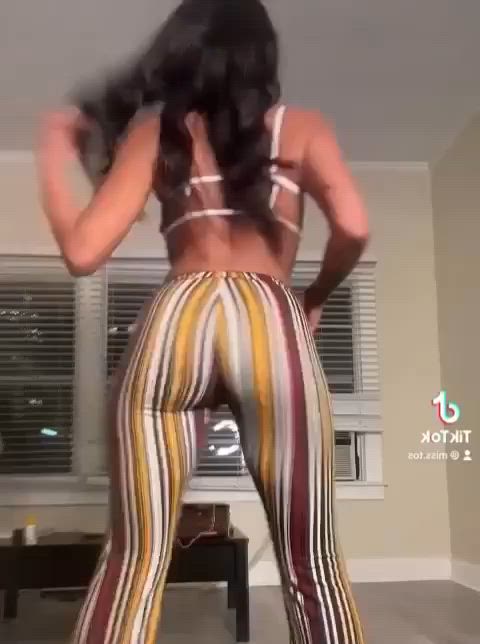 leggings tiktok twerking tight-leggings clip