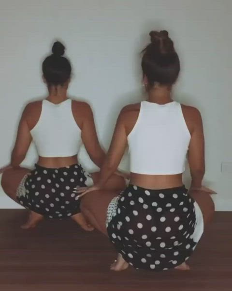 20 years old big ass twerking clip