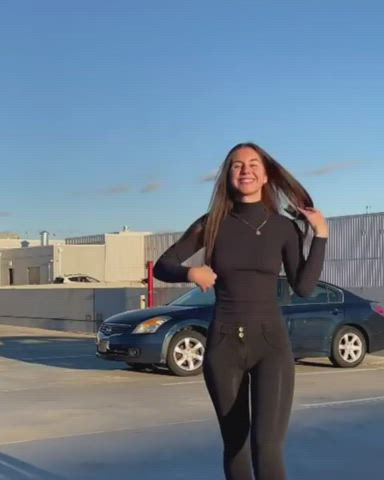 Braless Model Pokies clip