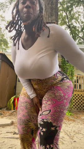 That BBL amazing but she a butta face lol