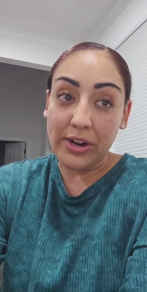 candid latina milf clip
