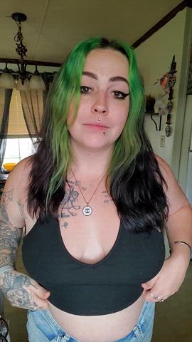 amateur big tits chubby milf nsfw natural tits onlyfans clip