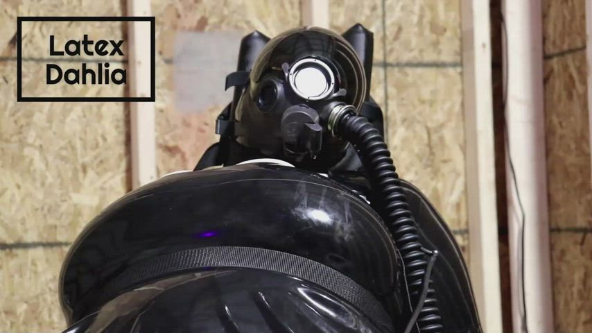 Who likes bondage and fucking machines? I do! π₯π