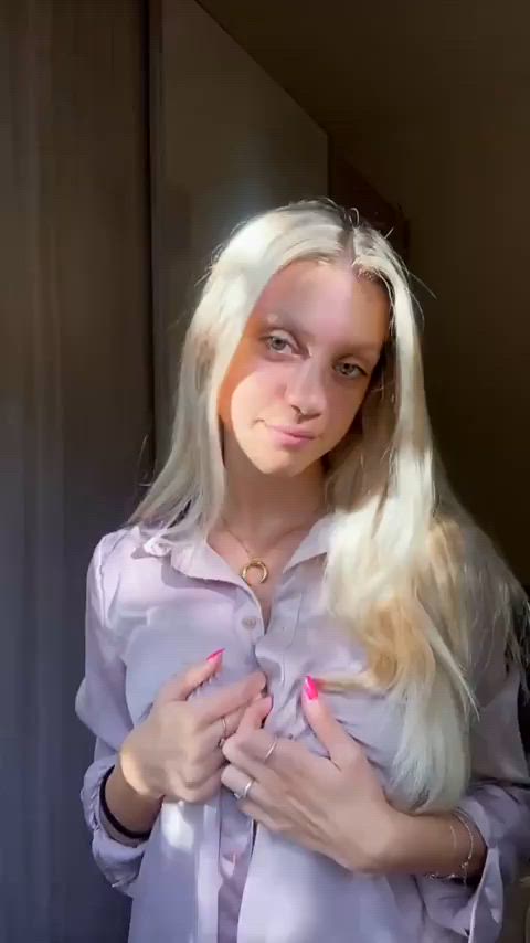 blonde flashing ghost nipples torpedo tits clip