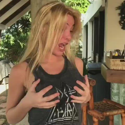 Boobs Bouncing Tits Celebrity clip