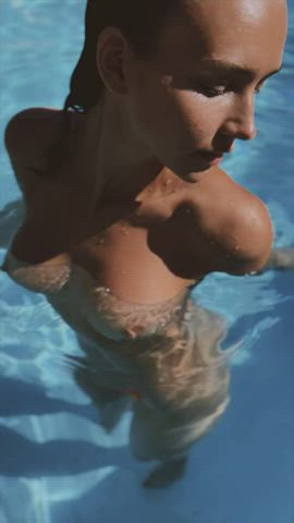 Nude Pool