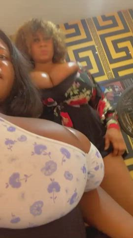 big tits boobs busty ebony ebony couple huge tits tits clip