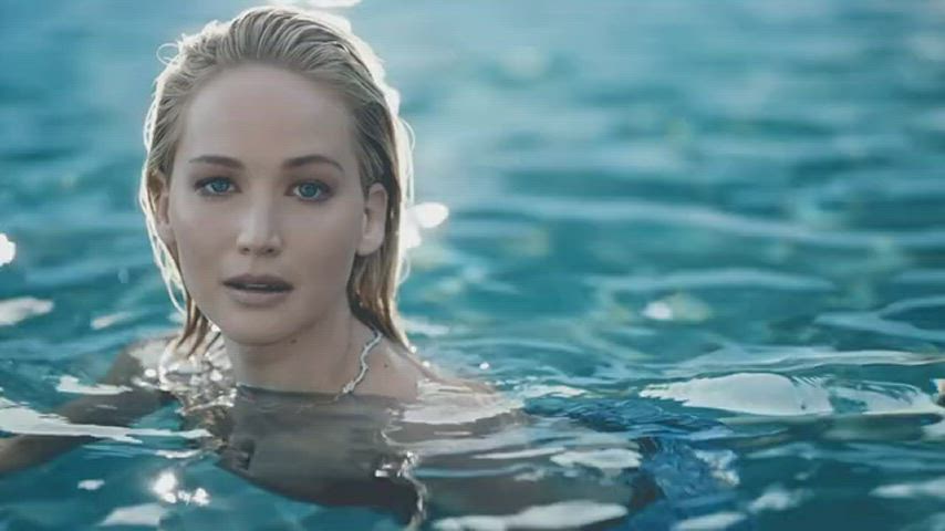 jennifer lawrence sexy wet clip