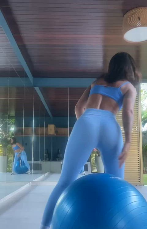 amateur ass femdom findom fitfemdom gym clip