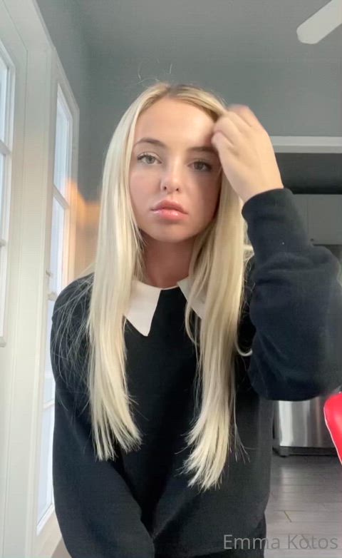 blonde slut teen tight clip