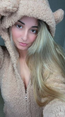 Lesbian OnlyFans Teen clip