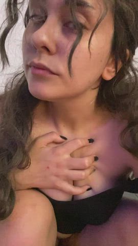 amateur boobs kiss tease teen tits amateur-girls clip