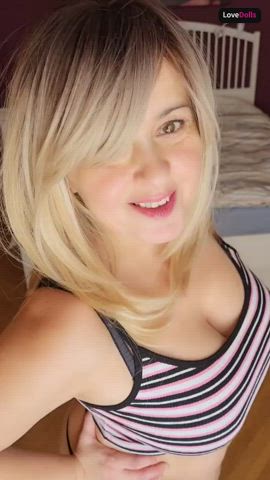 Amateur Blonde Boobs Bouncing Tits Busty Girlfriend clip