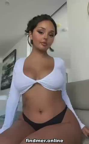 Big Tits Solo Cute clip