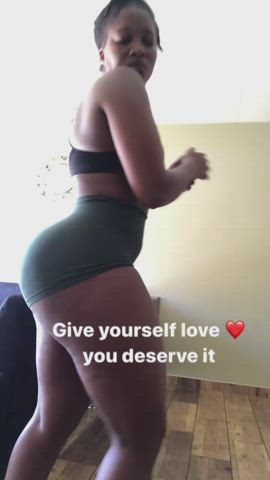 african ebony fitness clip