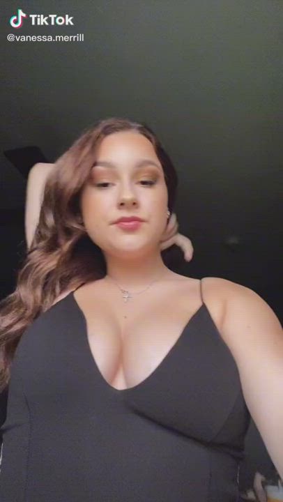 Dress Pawg TikTok clip