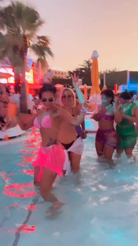 brazilian dancing girls latina party clip