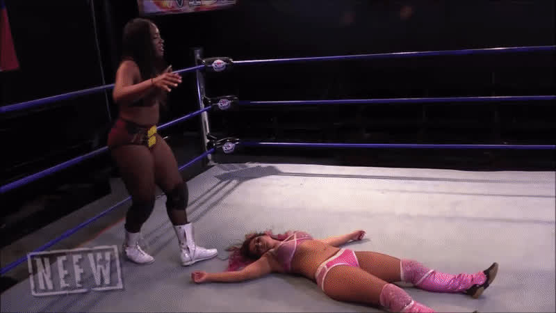 brunette mexican wrestling pink hair clip