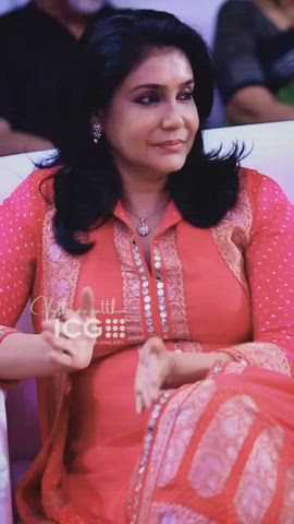 Indian MILF Public clip
