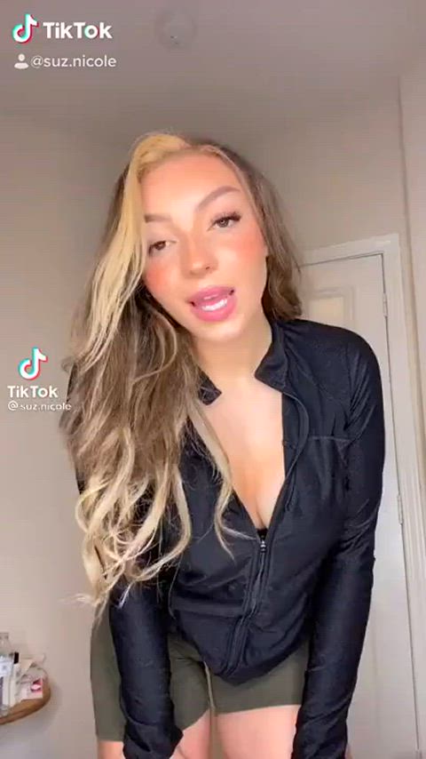 ass booty cute dancing girls pretty sensual teen teens tiktok clip