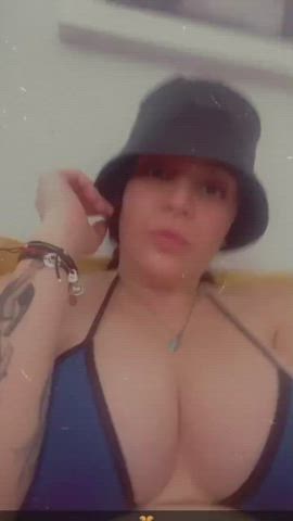 cleavage latina lesbian clip