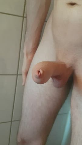Completely covered cumshot ๐