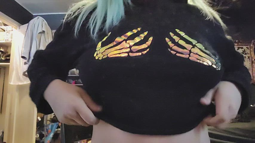 Where are you cumming?