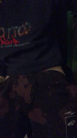 Surprise cock attack >:)