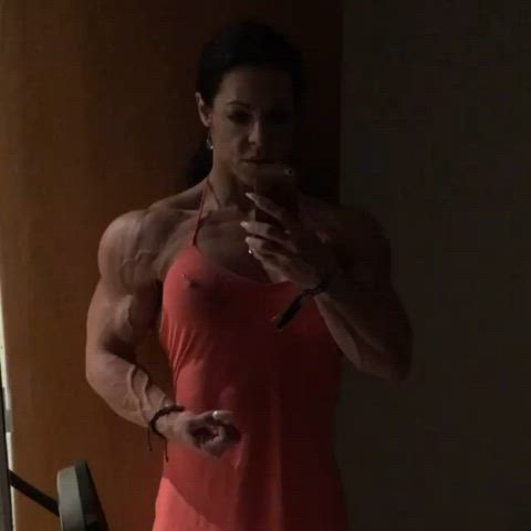 muscles muscular girl muscular milf clip
