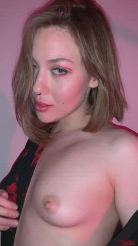 don't look into my eyes