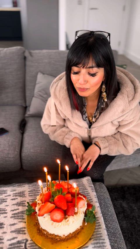Itโs my Birthday ๐ฅณ๐ฅณ