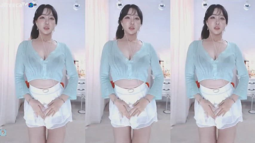 asian cute dancing korean model clip