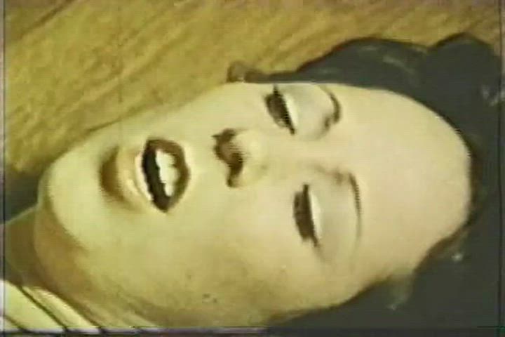 Brunette Cum In Mouth Vintage clip