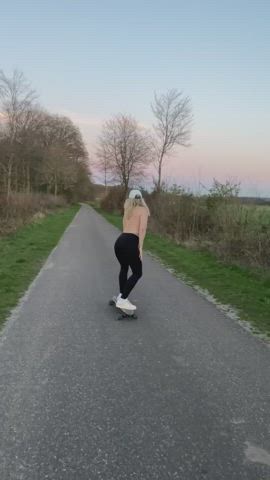 Blonde Public Topless clip