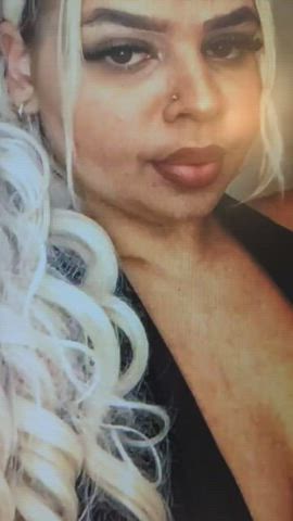 Lightskin Ebony with gorgeous lips & face ?