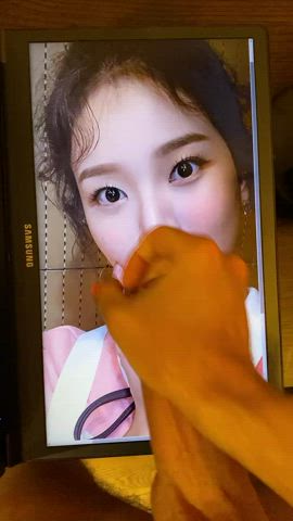 Soojin Weeekly Cum Tribute