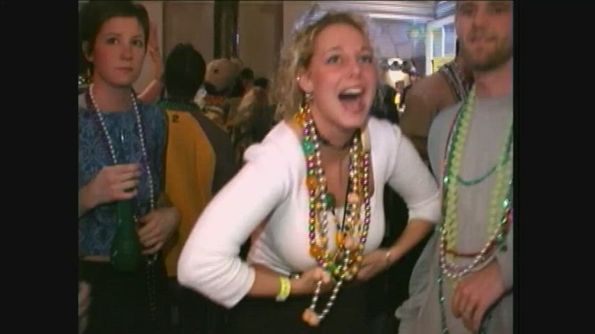flashing huge tits mardi gras public clip