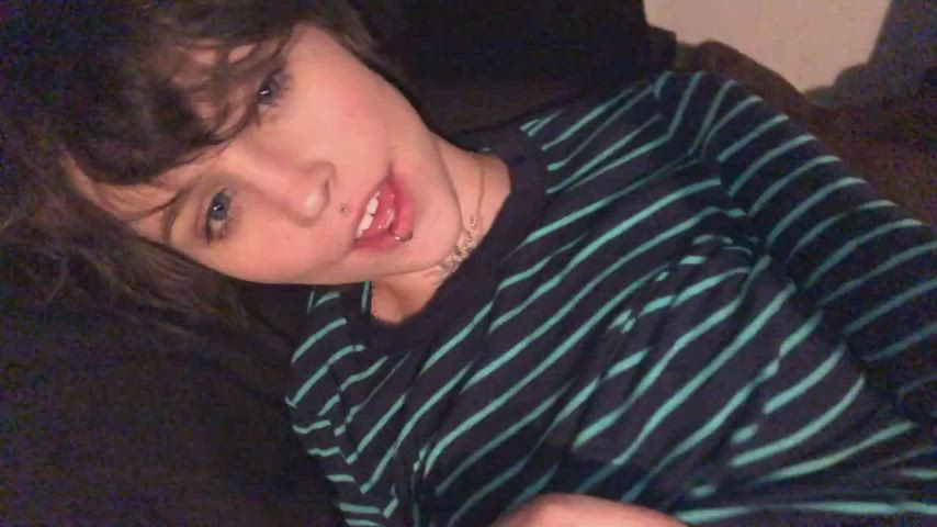 goth lesbian pierced clip
