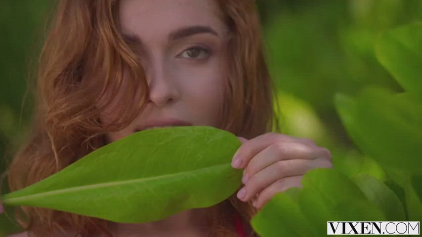 agatha vega jia lissa threesome clip