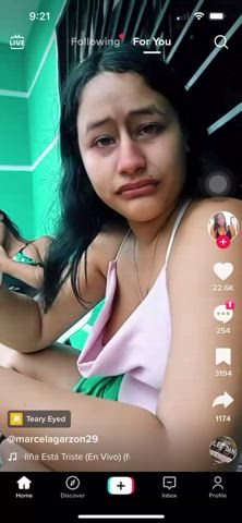 Downblouse Nipslip Tits clip