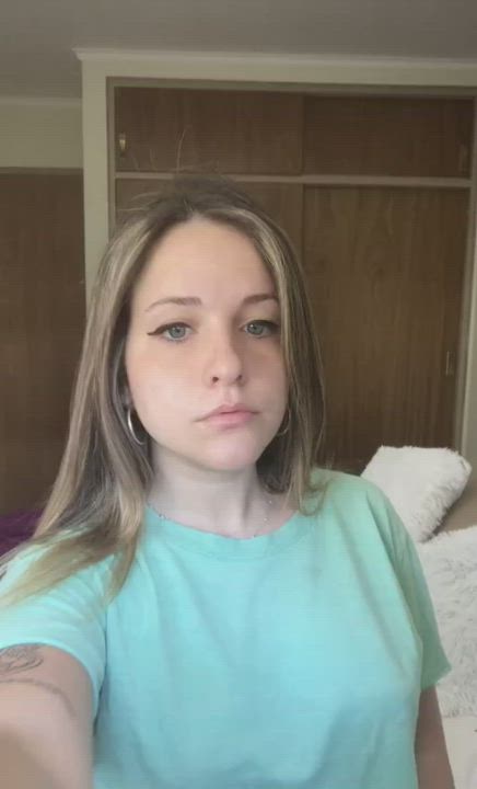 Perfect babe with perfect tits